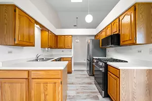 906 E Steger Rd, Crete, IL 60417 - Photo 5