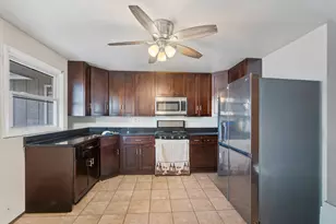 18351 Anthony Ave, Country Club Hills, IL 60478 - Photo 15