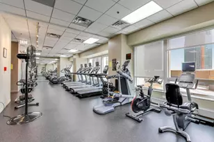 512 N McClurg Ct, Chicago, IL 60611 - Photo 39