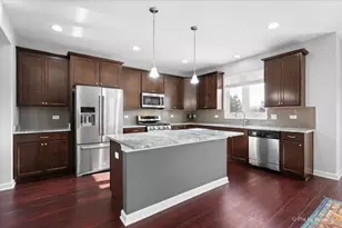 4375 Rudyard Kipling Rd, Elgin, IL 60124 - Photo 9