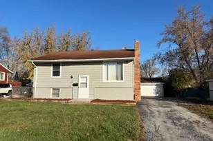 201 E Rose St, Glenwood, IL 60425 - Photo 3