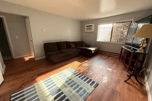 202 S Waters Edge Dr, Glendale Heights, IL 60139 - Photo 3