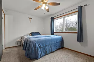 18596 W Karen Ln, Gurnee, IL 60031 - Photo 13