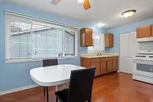 18596 W Karen Ln, Gurnee, IL 60031 - Photo 9