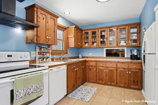 22665 W Depot St, Antioch, IL 60002 - Photo 11