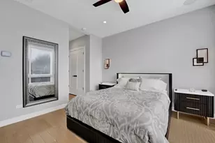 1533 W Barry Ave, Chicago, IL 60657 - Photo 15