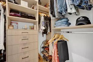 1533 W Barry Ave, Chicago, IL 60657 - Photo 17