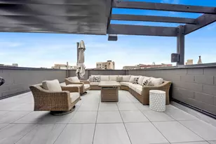 1533 W Barry Ave, Chicago, IL 60657 - Photo 27