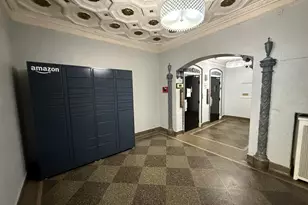 6930 N Greenview Ave, Chicago, IL 60626 - Photo 9