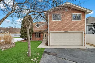 6N263 River Dr, Saint Charles, IL 60174 - Photo 1