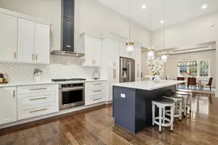 8318 W 91st St, Hickory Hills, IL 60457 - Photo 9