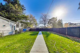 543 E 92nd St, Chicago, IL 60619 - Photo 25