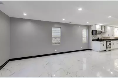 543 E 92nd Street, Chicago, IL 60619 - Photo 5