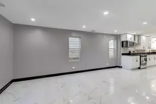 543 E 92nd St, Chicago, IL 60619 - Photo 5