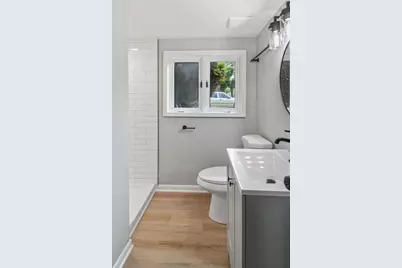 242 S Harper Avenue, Glenwood, IL 60425 - Photo 9