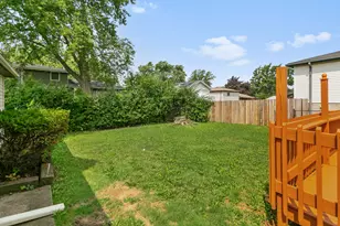 242 S Harper Ave, Glenwood, IL 60425 - Photo 15