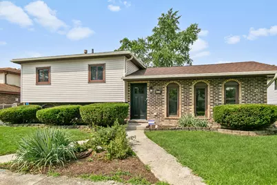 242 S Harper Avenue, Glenwood, IL 60425 - Photo 1