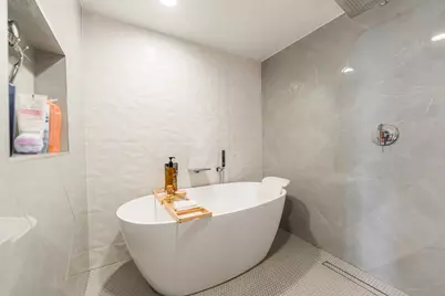 55 W Delaware Place #1011, Chicago, IL 60610 - Photo 33