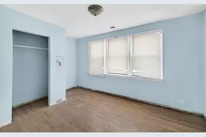 8626 S Kingston Avenue, Chicago, IL 60617 - Photo 9