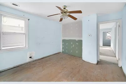 8626 S Kingston Avenue, Chicago, IL 60617 - Photo 13