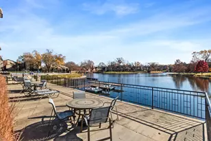 701 Lake Hinsdale Dr, Willowbrook, IL 60527 - Photo 15