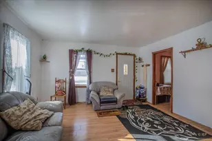 1104 Cora St, Joliet, IL 60435 - Photo 3