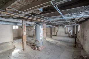 1104 Cora St, Joliet, IL 60435 - Photo 15