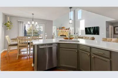 1870 Sterling Heights Court, Antioch, IL 60002 - Photo 7