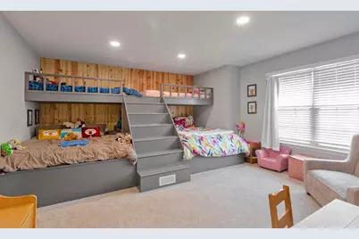 1870 Sterling Heights Court, Antioch, IL 60002 - Photo 17