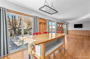 900 Sarasota Ln, Crystal Lake, IL 60014 - Photo 17