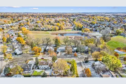 900 Sarasota Lane, Crystal Lake, IL 60014 - Photo 7