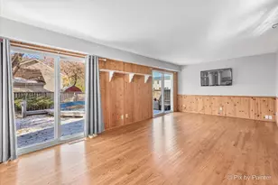 900 Sarasota Ln, Crystal Lake, IL 60014 - Photo 19