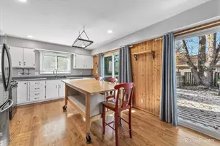 900 Sarasota Ln, Crystal Lake, IL 60014 - Photo 15