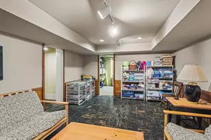 811 Paris Ave, Rockford, IL 61107 - Photo 49