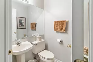 232 Manor Dr, Buffalo Grove, IL 60089 - Photo 9