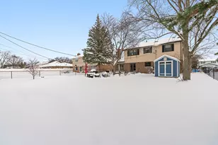 1720 N Burning Bush Ln, Mount Prospect, IL 60056 - Photo 21