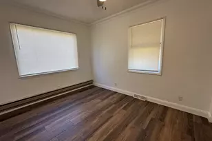 1202 E Jefferson Street E, Clifton, IL 61727 - Photo 9