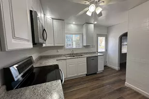 1202 E Jefferson Street E, Clifton, IL 61727 - Photo 5