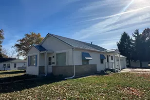 1202 E Jefferson Street E, Clifton, IL 61727 - Photo 19