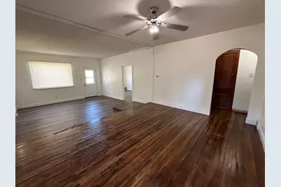 1202 E Jefferson Street E, Clifton, IL 61727 - Photo 7