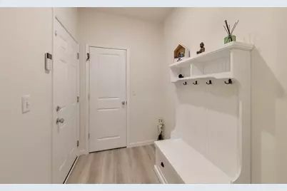 3374 Sage Circle, Mundelein, IL 60060 - Photo 17