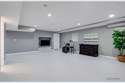 1 Hotchkiss Court, Lincolnshire, IL 60069 - Photo 29