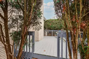 1 Hotchkiss Ct, Lincolnshire, IL 60069 - Photo 37