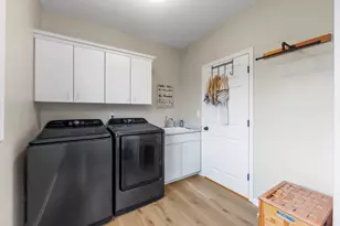 1628 Riverside Rd, Belvidere, IL 61008 - Photo 19