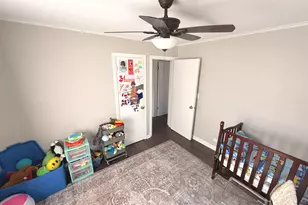 520 Michigan Ave, Evanston, IL 60202 - Photo 11