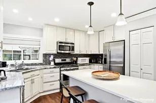 1670 Yosemite Pkwy, Algonquin, IL 60102 - Photo 17