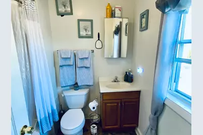 706 Broadway Avenue, North Chicago, IL 60064 - Photo 5