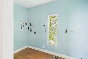 3411 W 63rd Pl, Chicago, IL 60629 - Photo 9