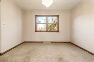 6622 Buckhorn Trail, Loves Park, IL 61111 - Photo 9