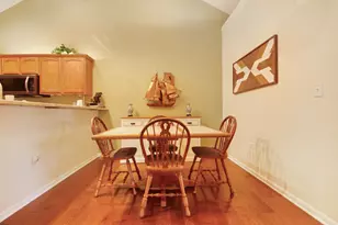 619 Schumann St, Woodstock, IL 60098 - Photo 7